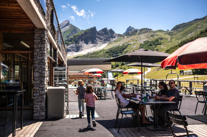 Restaurant Le Cairn à Gourette ©Adrien Basse-Cathalinat