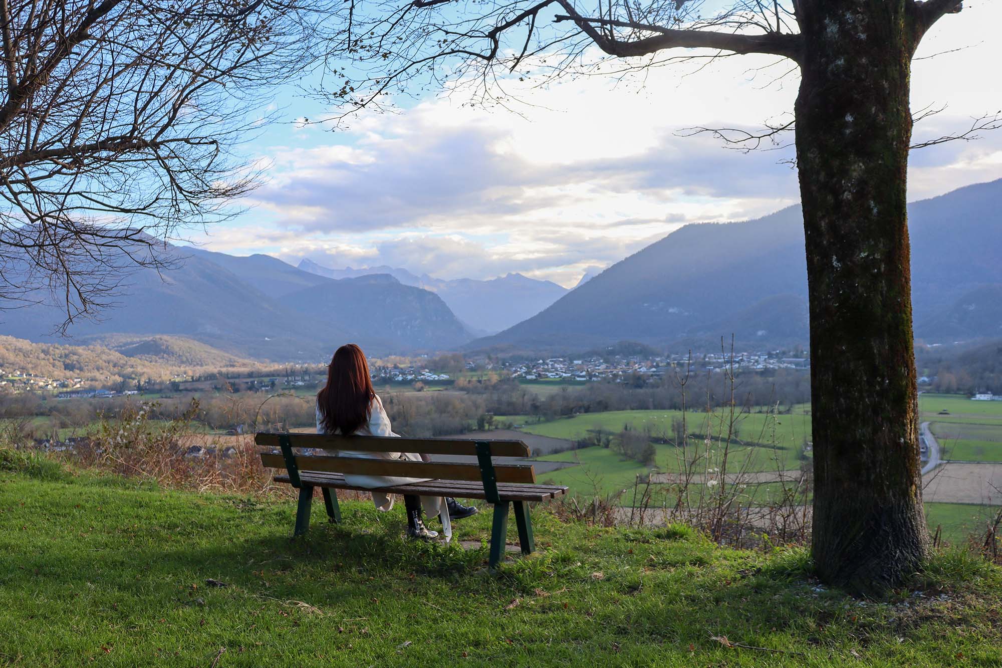 Banco en las alturas de Bescat  - &copy; OTVO