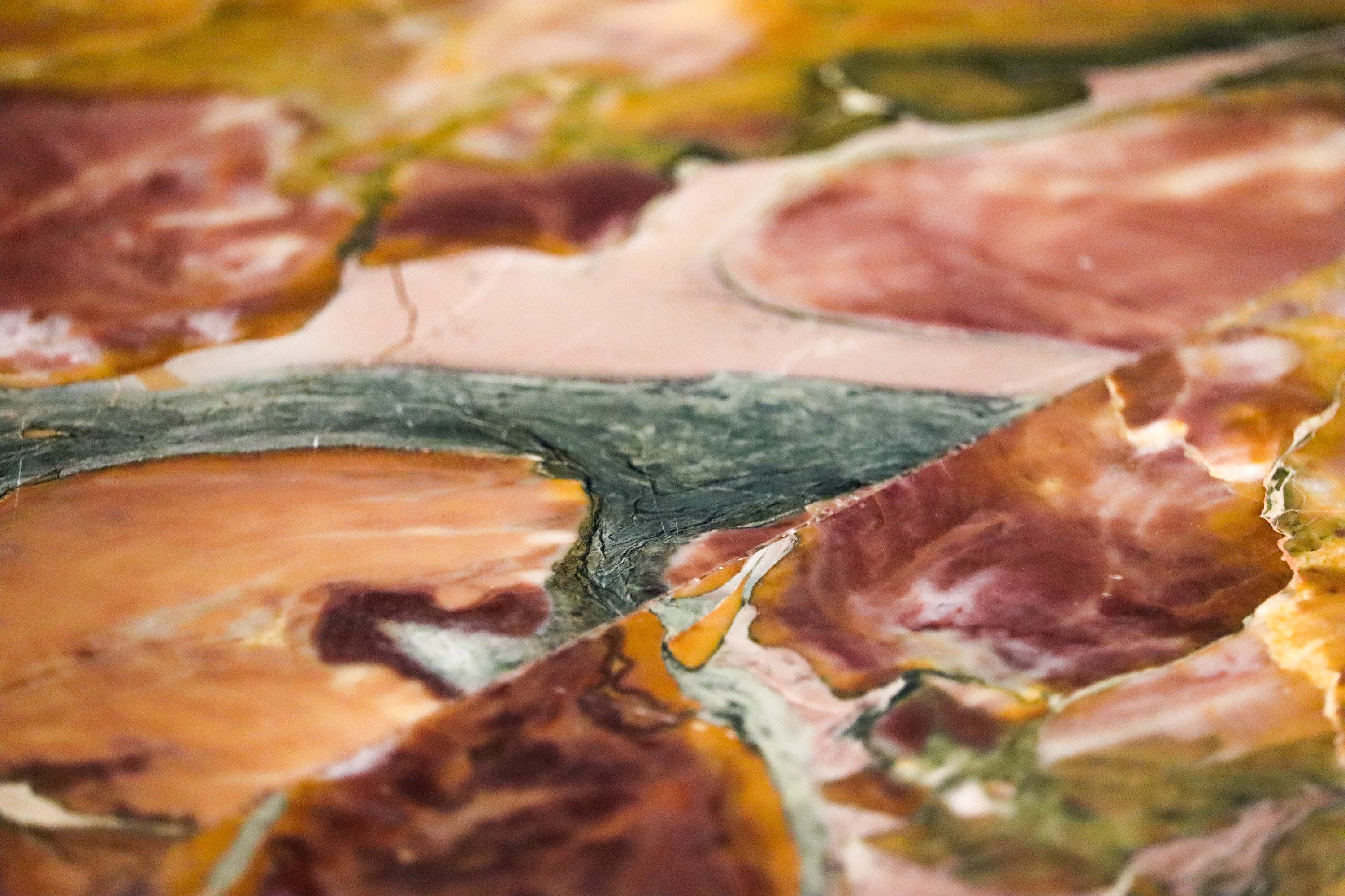 Detail of the Bénou breccia  - &copy; OTVO