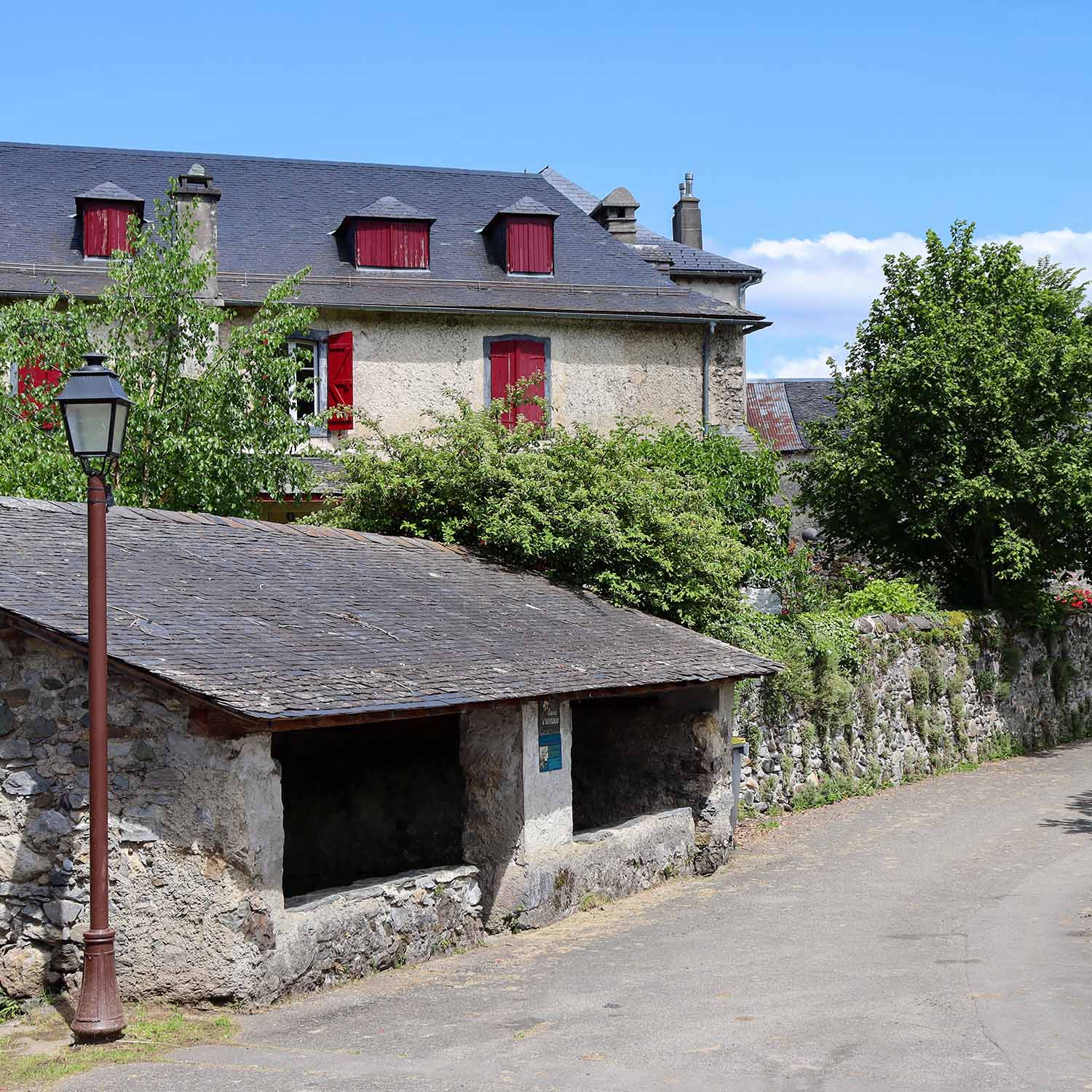 Lavoir de Bilhères-en-Ossau  - &copy; OTVO
