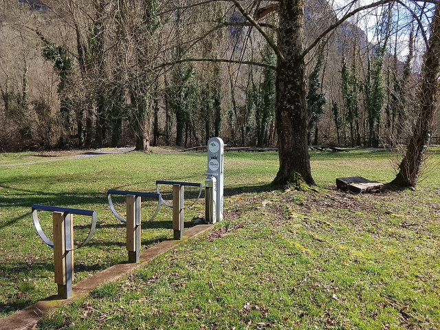 4. Borne Lac de Castet - Théâtre de verdure