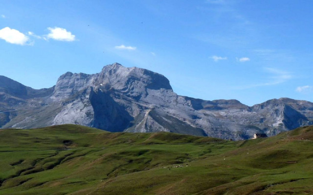CRETES-D-ANDREYT-1440Massif-du-Ger-2