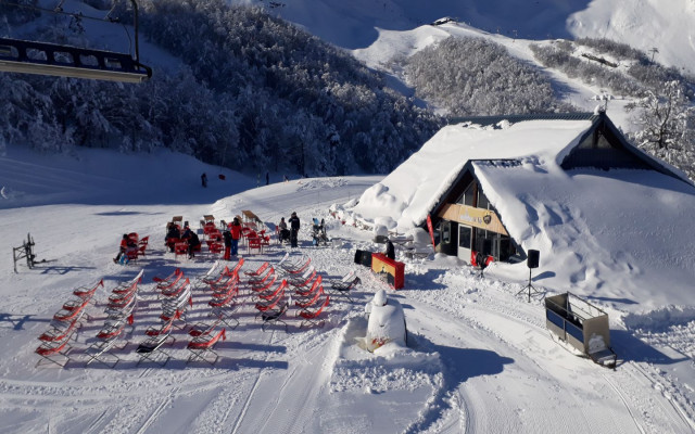 SNOW KFE 1440SNOW CAFE 1 OT EBG