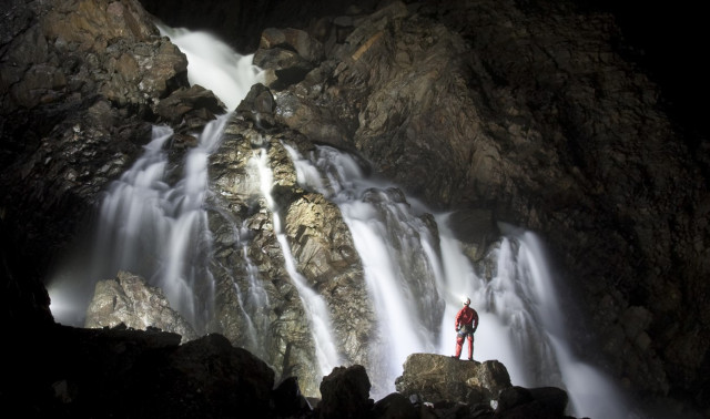 grotte-de-la-verna-cascade-76252