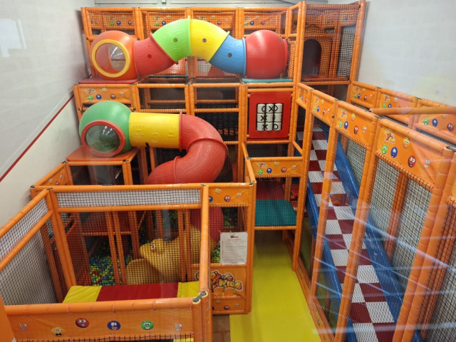 Vue intérieure du parc Olo'Kids Oloron