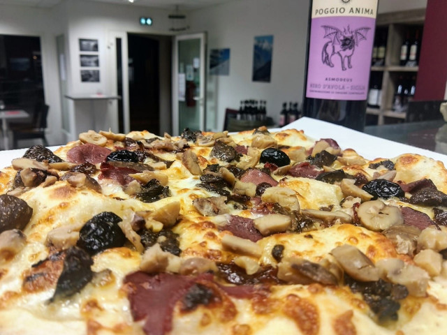 restaurant Bella italia - pizza restaurant Bella italia - pizza