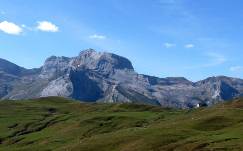 CRETES-D-ANDREYT-1440Massif-du-Ger-2