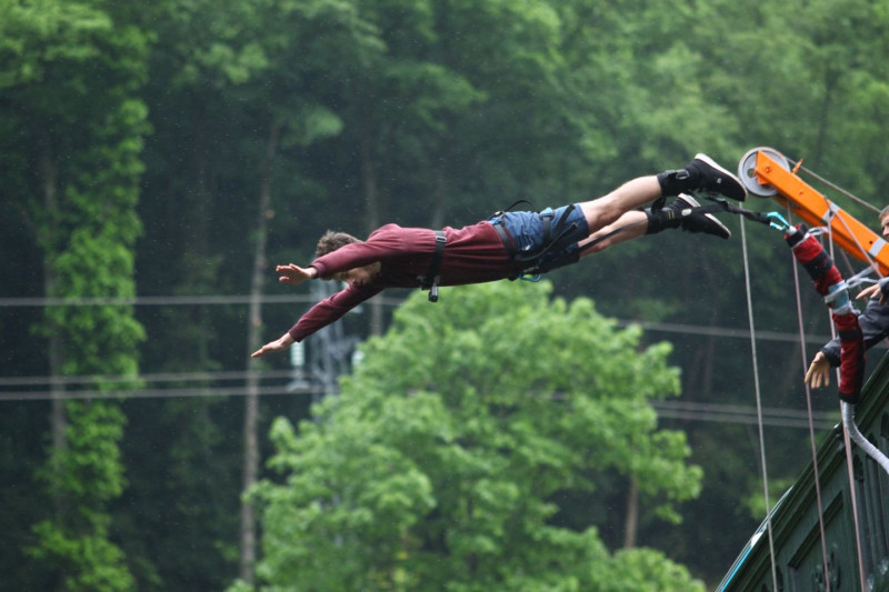 Elastic Crocodil Bungee Pyrenees - saut à l'elastique photo4