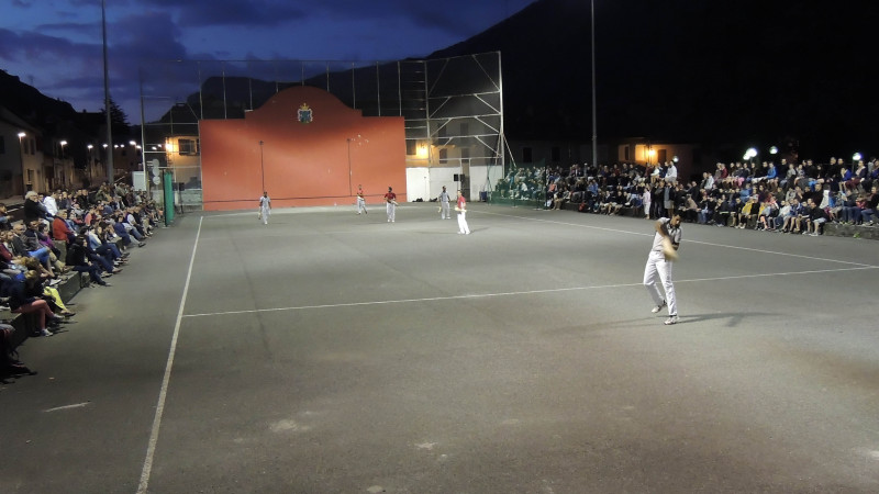 Fronton2