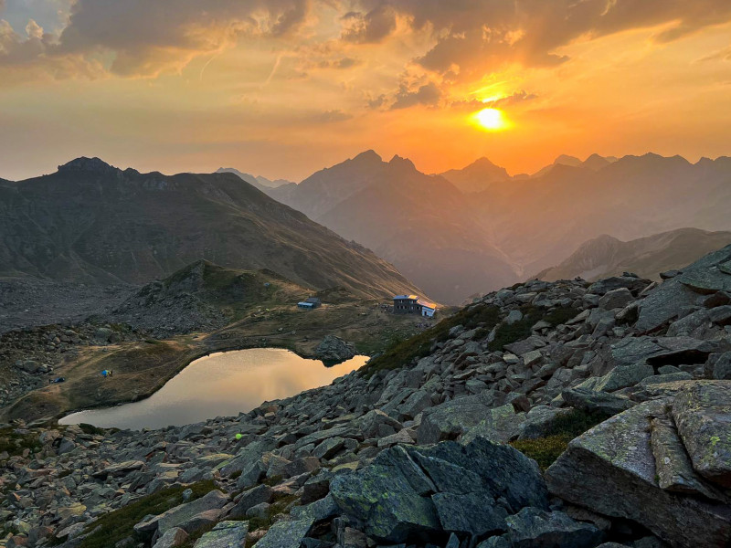 LAC-POMBIE-COUCHER-SOLEIL1©OTVO
