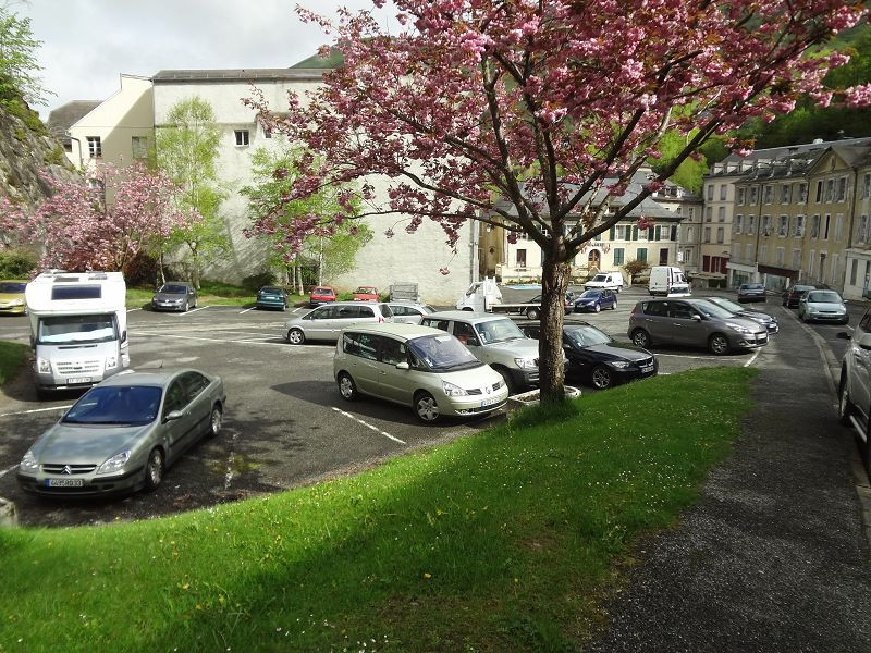 PARKING PLACE MAIRIE