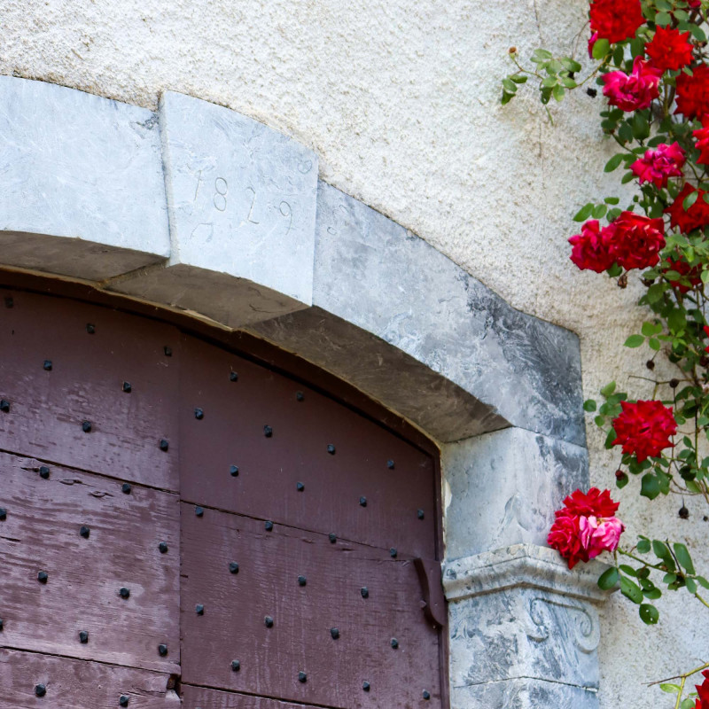 Gate dating from 1889 in Bilhères-en-Ossau 