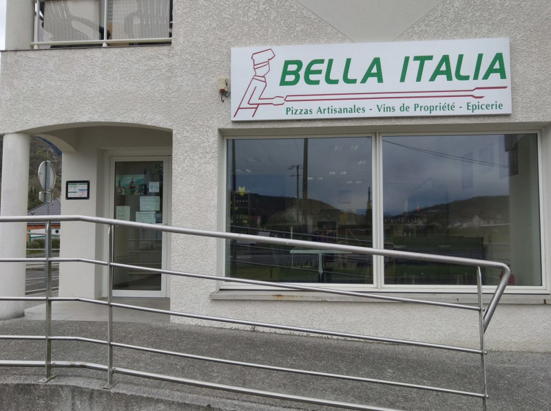 restaurant Bella italia - photo extérieure