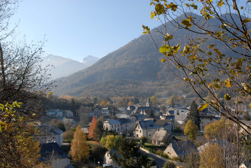 View of the village of Louvie-Juzon 