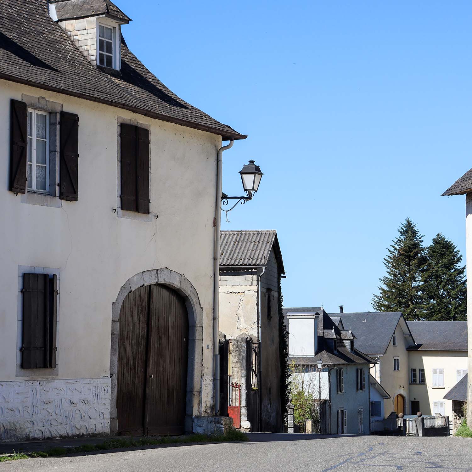 Calles del pueblo de Buzy  - &copy; OTVO