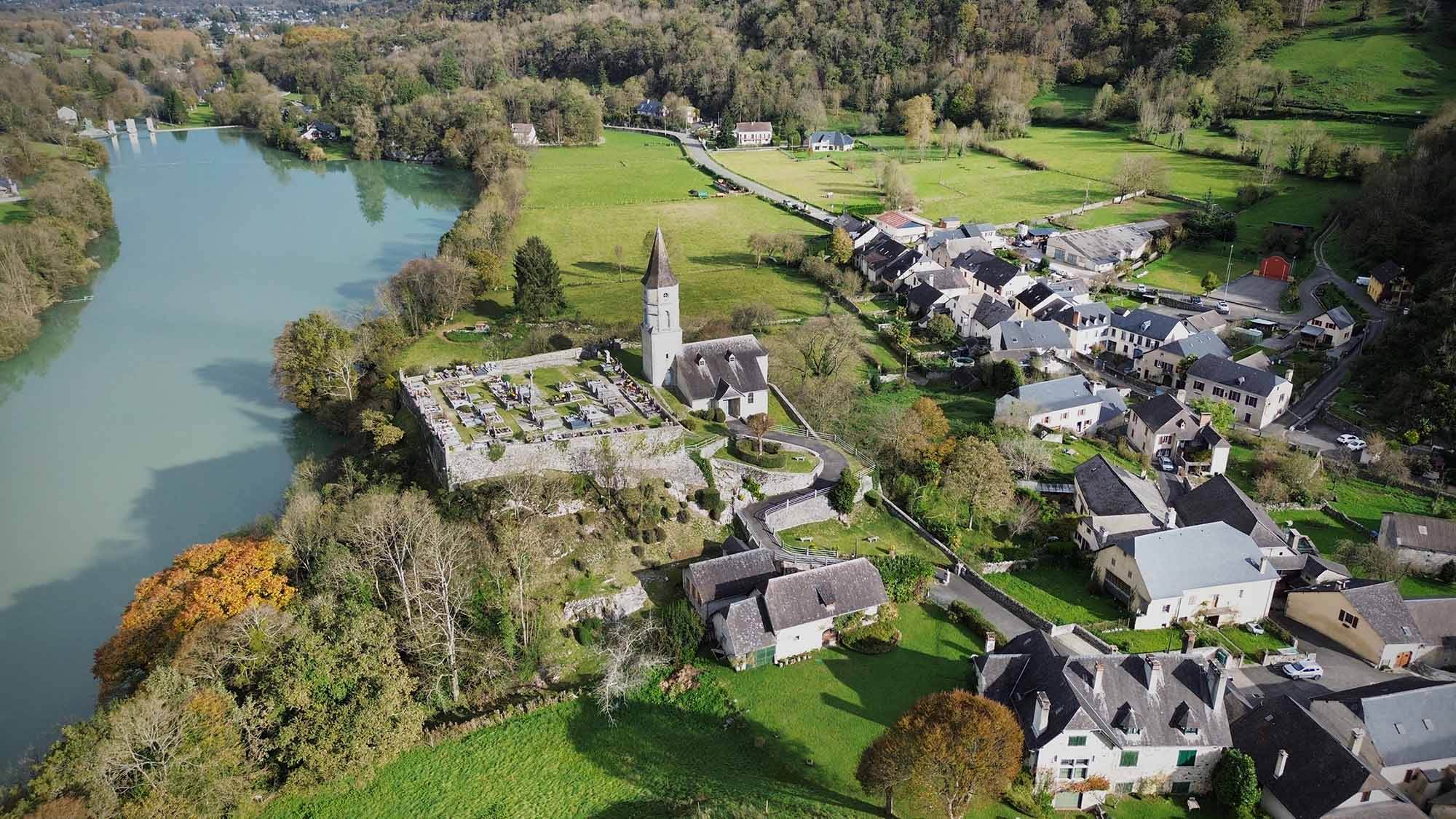 Aerial view of the village of Castet  - &copy; OTVO
