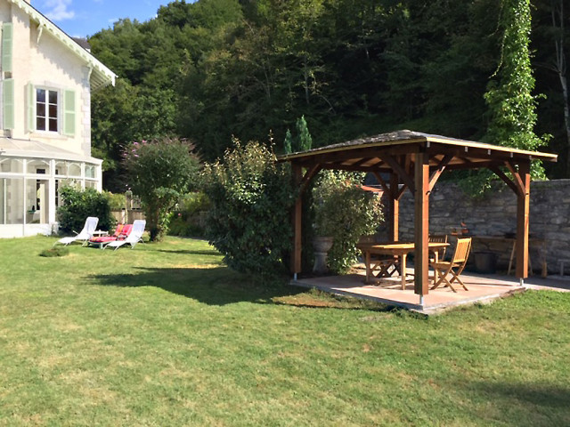 16 Jardin et sa gloriette