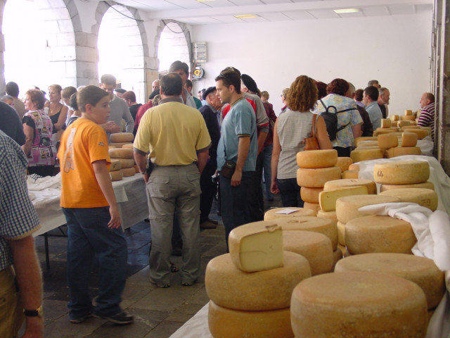 Foire aux fromages OT Laruns