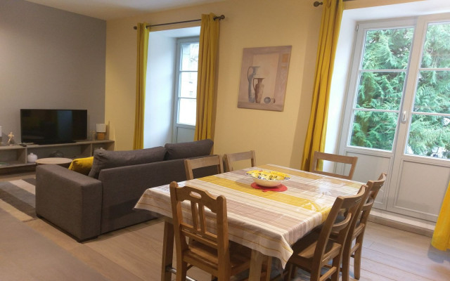 AUGER WANDA APT PAPRIKA 1440IMAG0422