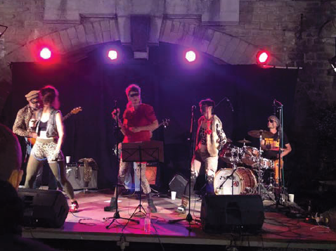 Les Suziquinquin