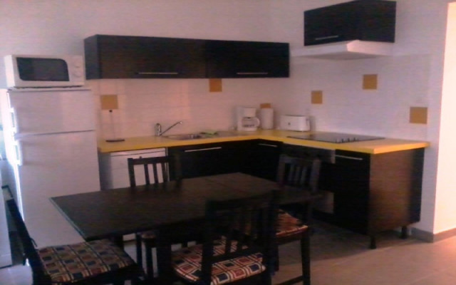 ETCHE 4 PLbouilloire près cafetière