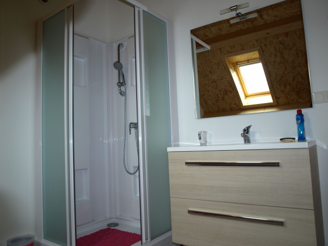 Gite Lembert photo sdb