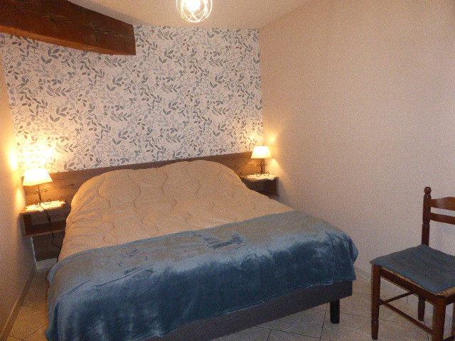 chambre lit 160cm logement 2