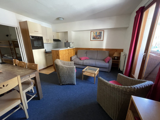 _lv_images__lot_0000000005_02_314020