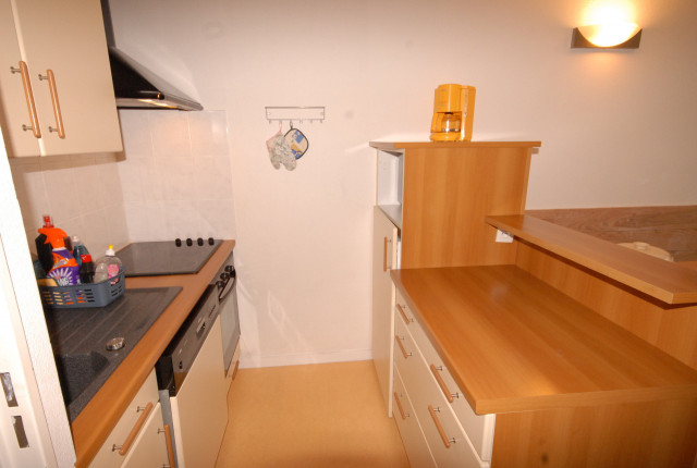 _lv_images__lot_0000000008_02_347759