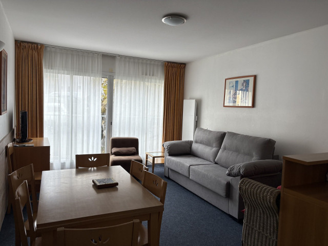 _lv_images__lot_0000000010_04_266106