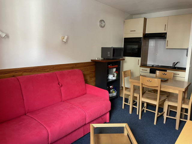 _lv_images__lot_0000000013_02_270186