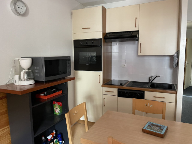 _lv_images__lot_0000000013_03_297345