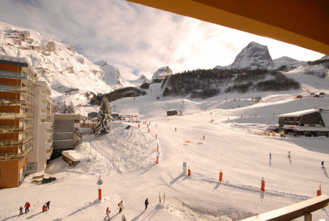 _lv_images__lot_0000000040_14_471746