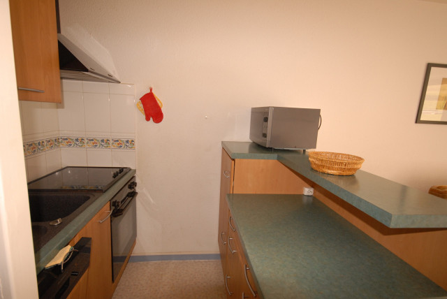 _lv_images__lot_0000000044_09_297998