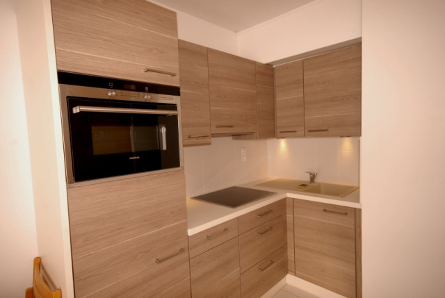 _lv_images__lot_0000000079_04_285613