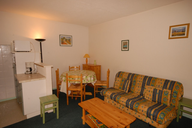 _lv_images__lot_0000000089_01_291673