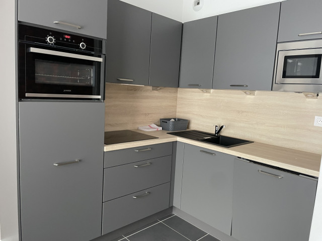 _lv_images__lot_0000000109_10_330146