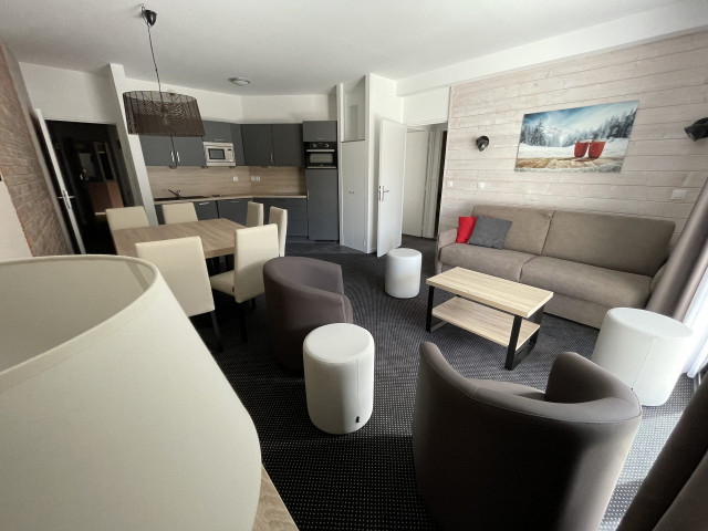 _lv_images__lot_0000000114_01_349048