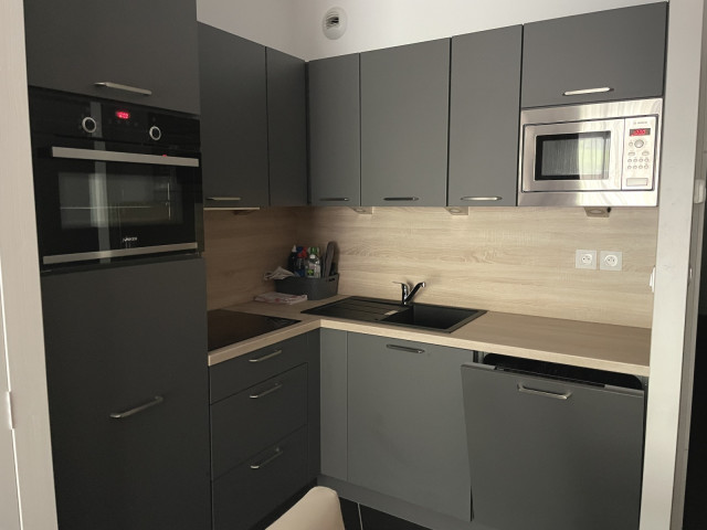 _lv_images__lot_0000000117_06_350487