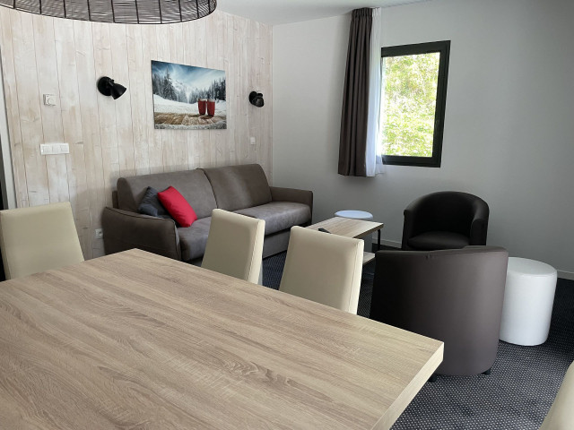 _lv_images__lot_0000000120_03_346816