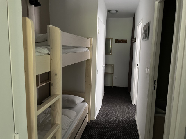 _lv_images__lot_0000000120_10_326017