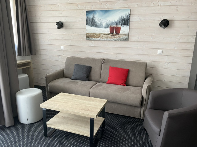 _lv_images__lot_0000000123_08_317813