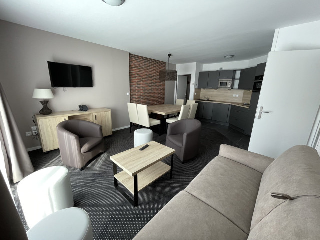 _lv_images__lot_0000000126_03_331909