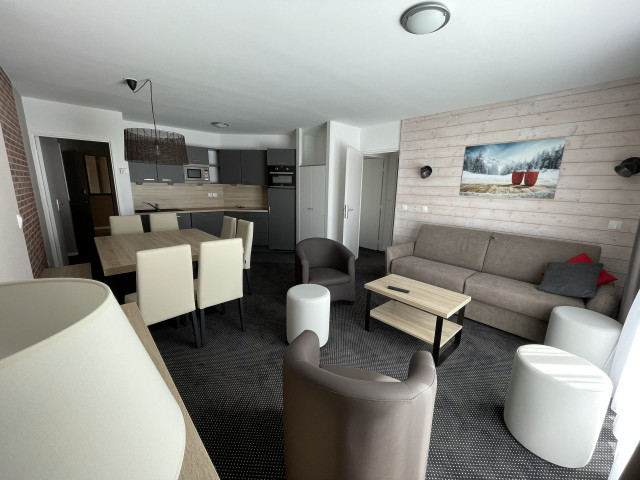 _lv_images__lot_0000000126_13_320999