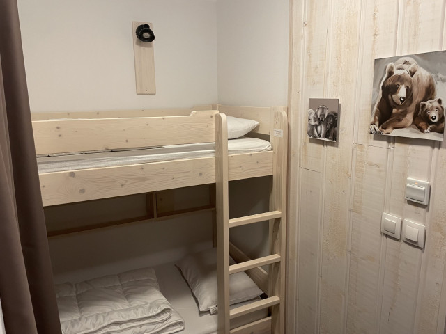 _lv_images__lot_0000000129_08_347265