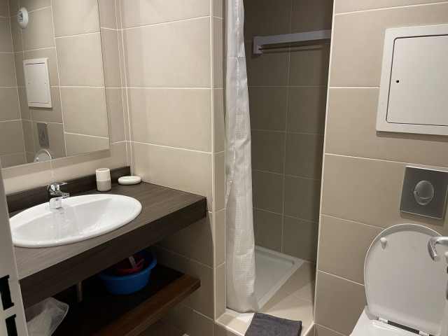 _lv_images__lot_0000000131_10_333381