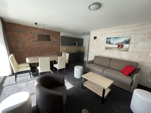 _lv_images__lot_0000000132_01_339415