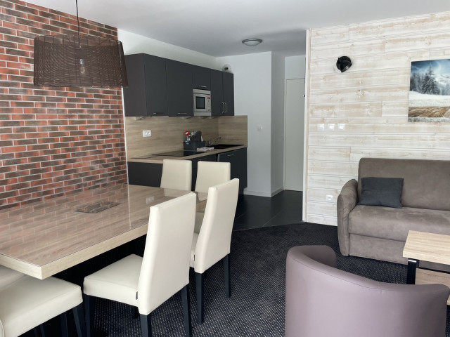 _lv_images__lot_0000000132_13_350089