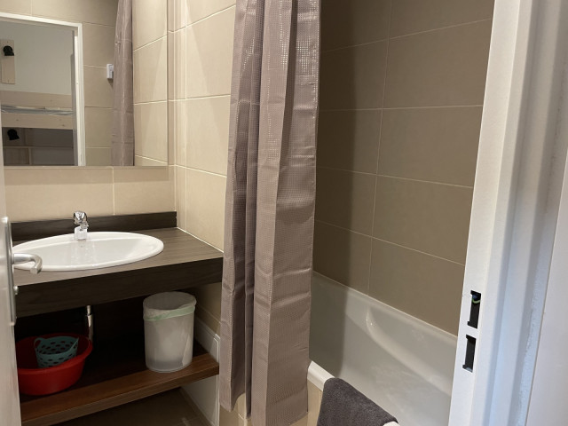 _lv_images__lot_0000000134_10_344211