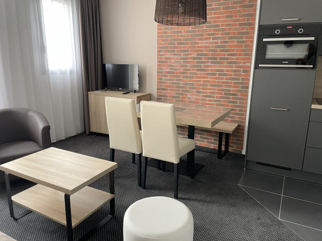 _lv_images__lot_0000000134_12_329475